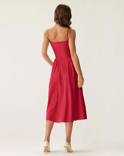 Vestido slip midi vermelho com decote quadrado e bolso