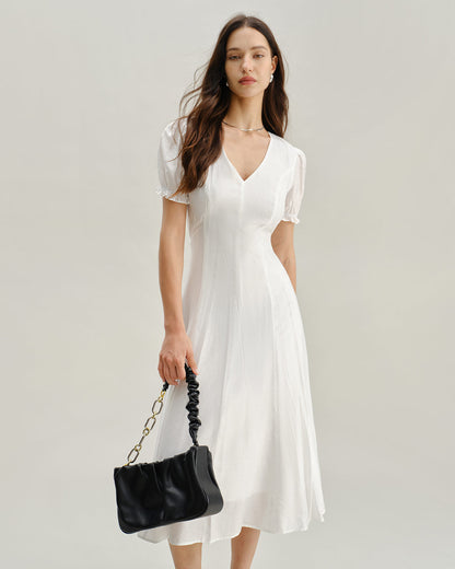 Vestido Midi Branco com Decote em V e Mangas Bufantes