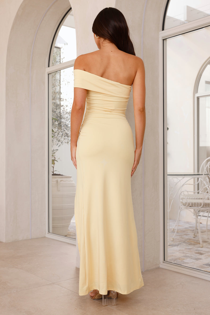 Lavish Luxe Vestido Maxi Ombro a Ombro Amarelo