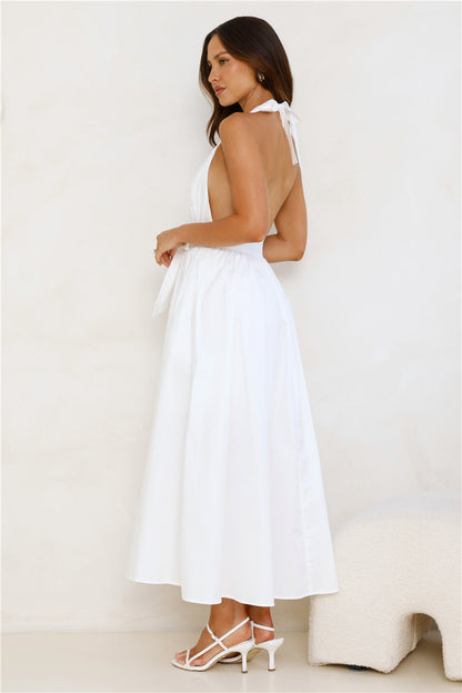 Vestido Midi Sonho ao Luar com Decote Halter — Branco