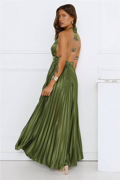 Vestido longo plissado com decote halter cintilante — Verde-oliva