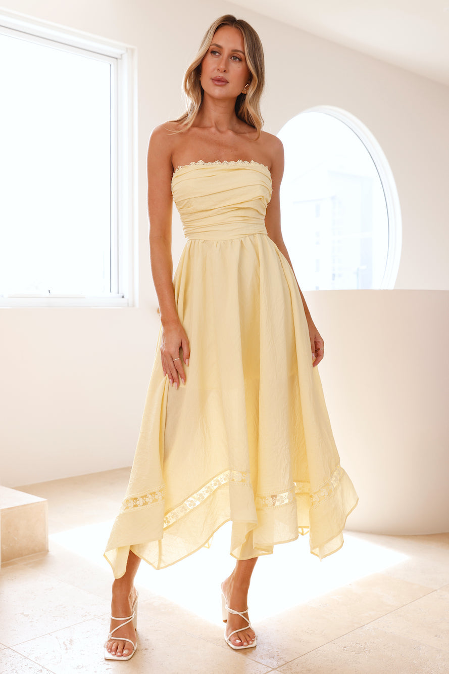 Visit The Moon — Vestido Midi Tomara-que-Caia em Amarelo