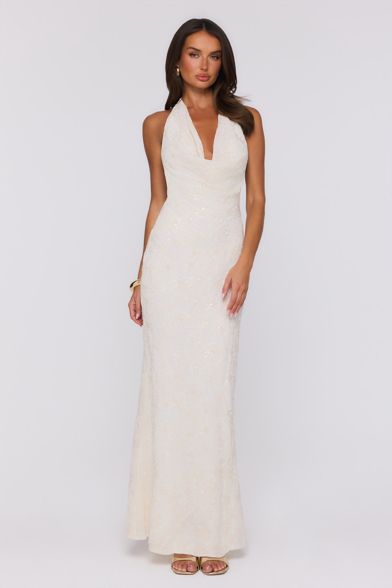 Bling It Babe Vestido longo com decote halter e aplicações de miçangas — Creme