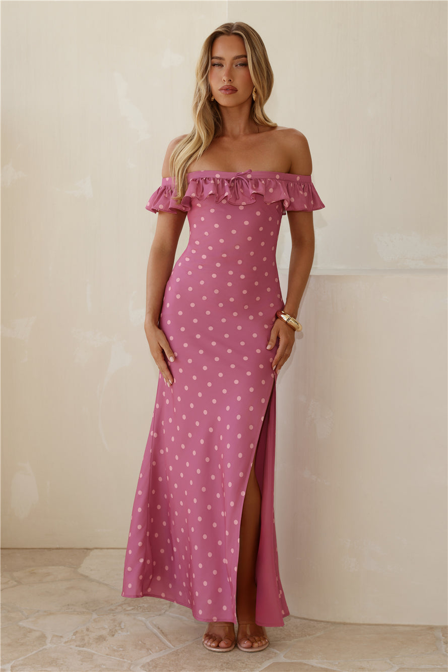 Vestido longo ombro a ombro com estampa poá — Magenta