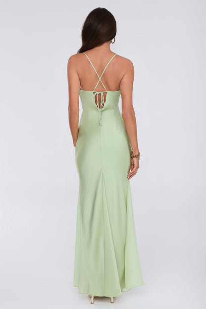 Vestido longo de cetim alta-costura para festa — verde