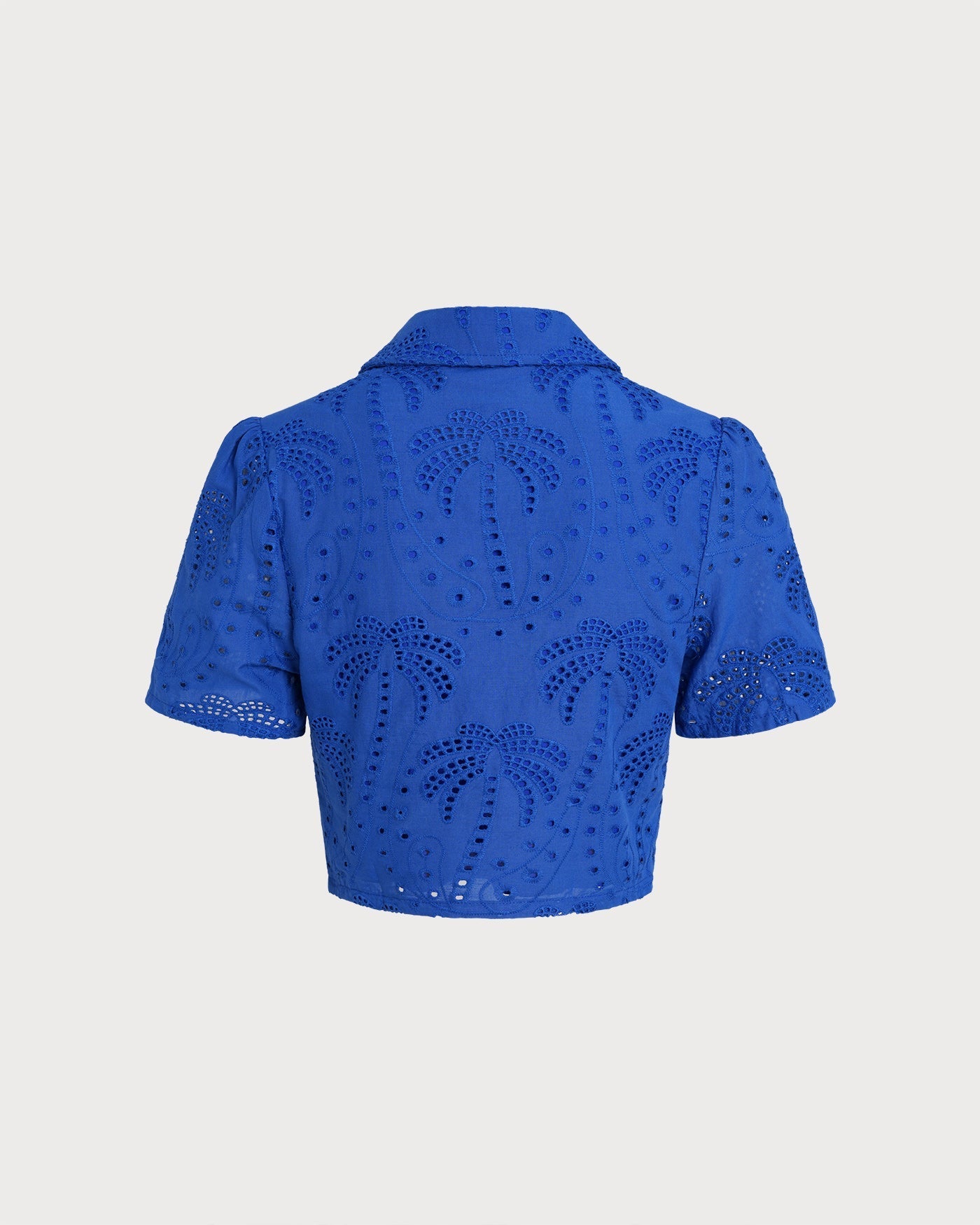 Blusa Azul Texturizada com Gola Abotoável