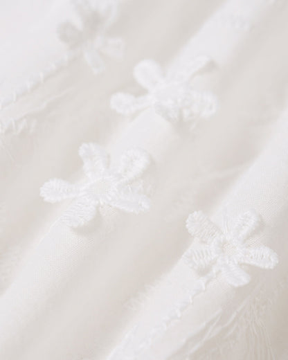 Vestido midi floral branco com decote redondo