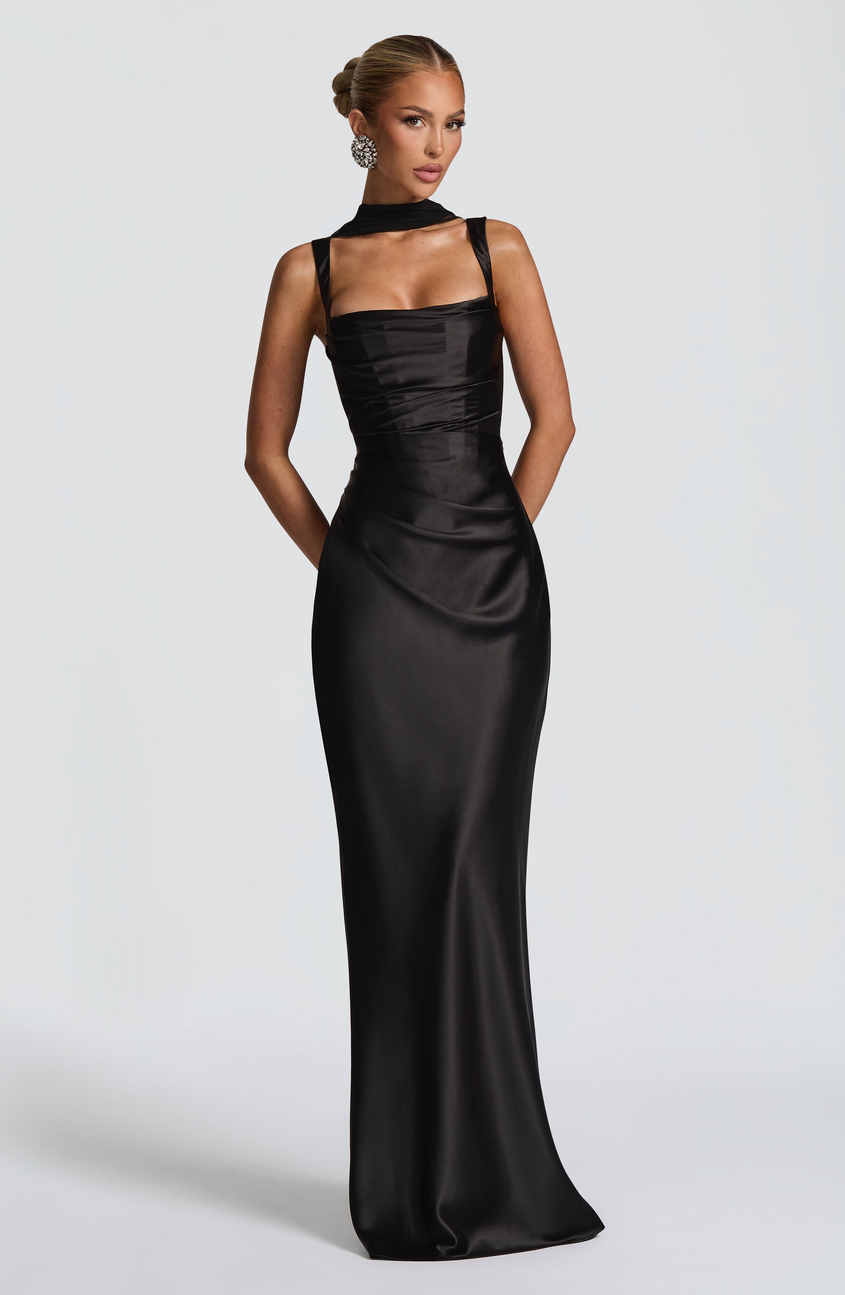 Vestido Longo Calanthe - Preto