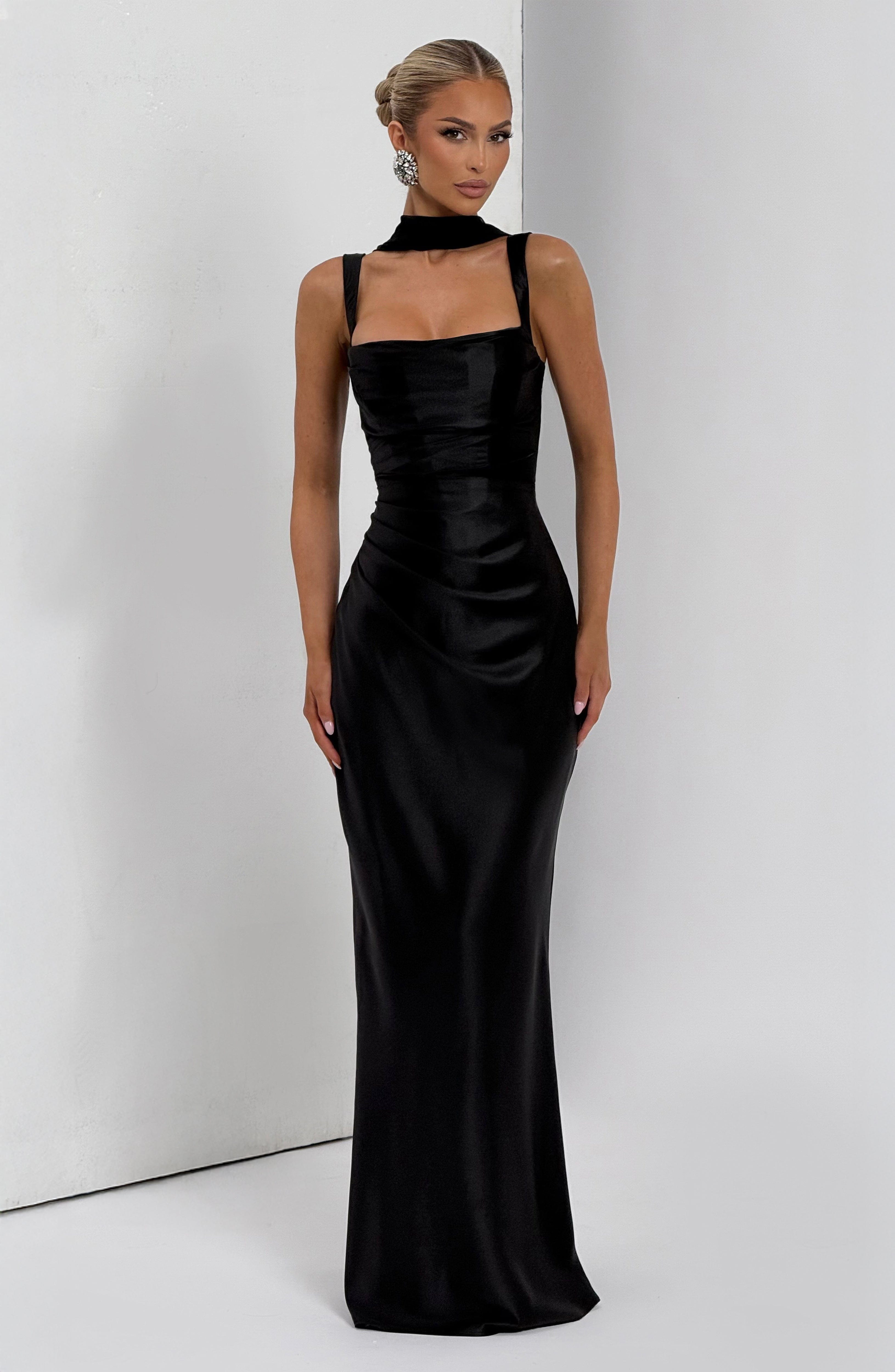 Vestido Longo Calanthe - Preto