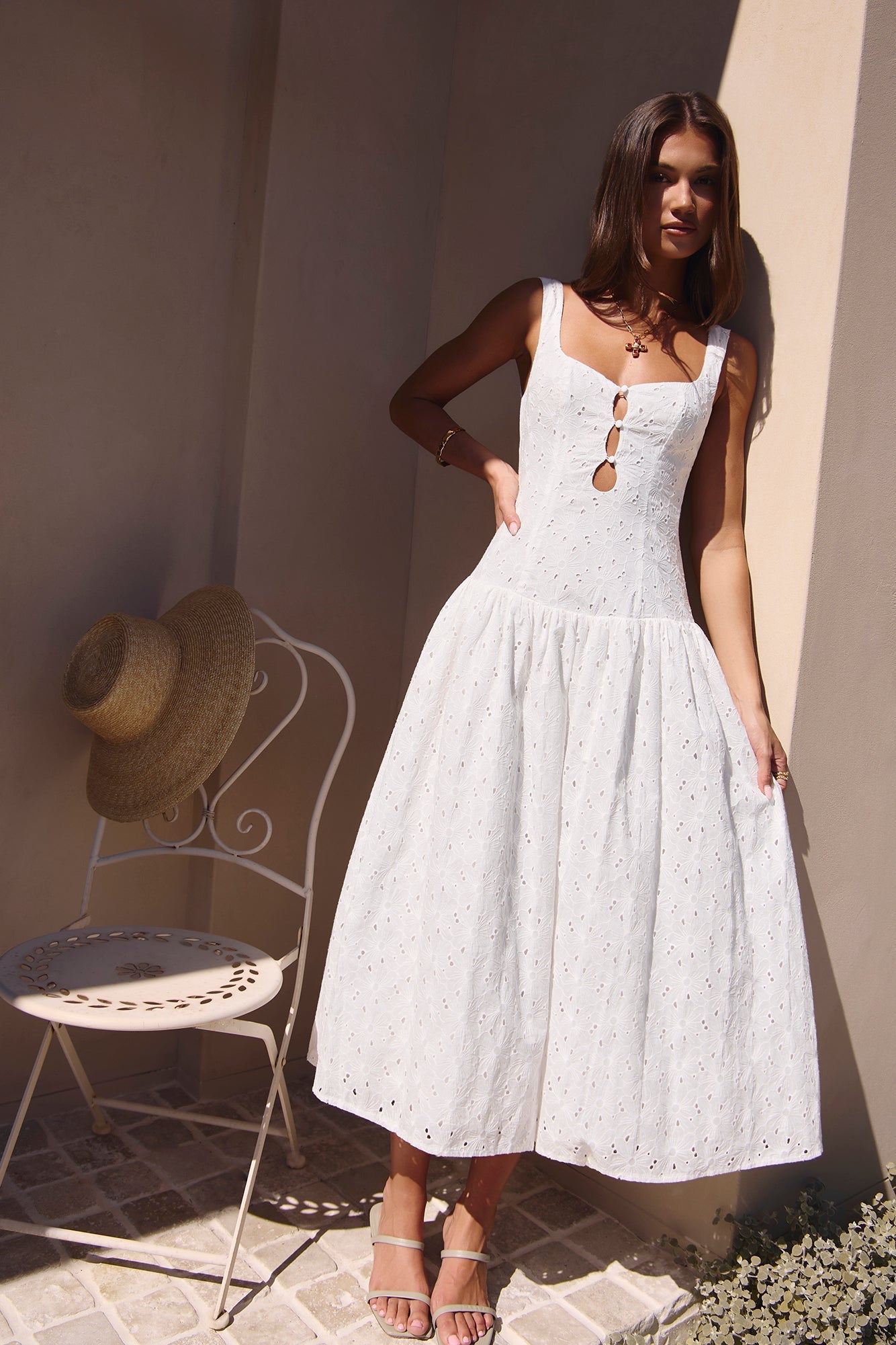 Vestido Longo Bordado Romance com Pesponto — Branco