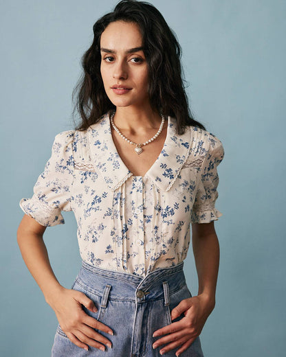 Camisa Floral Plissada com Detalhe em Renda