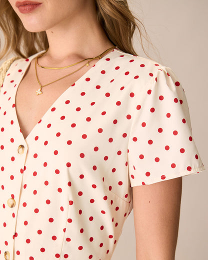 Mini vestido bege com estampa de poá e botões