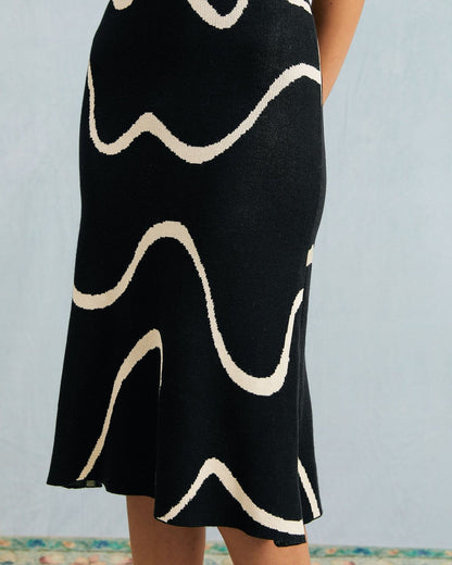 Vestido midi em tricot com barra sereia ondulada — Preto