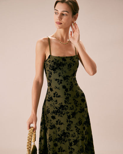 Vestido midi slip, corte A, em burnout floral — Verde