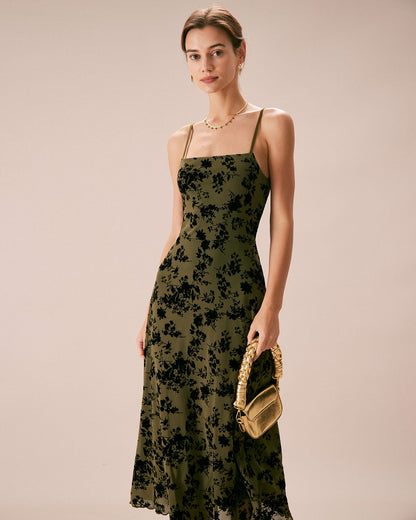 Vestido midi slip, corte A, em burnout floral — Verde