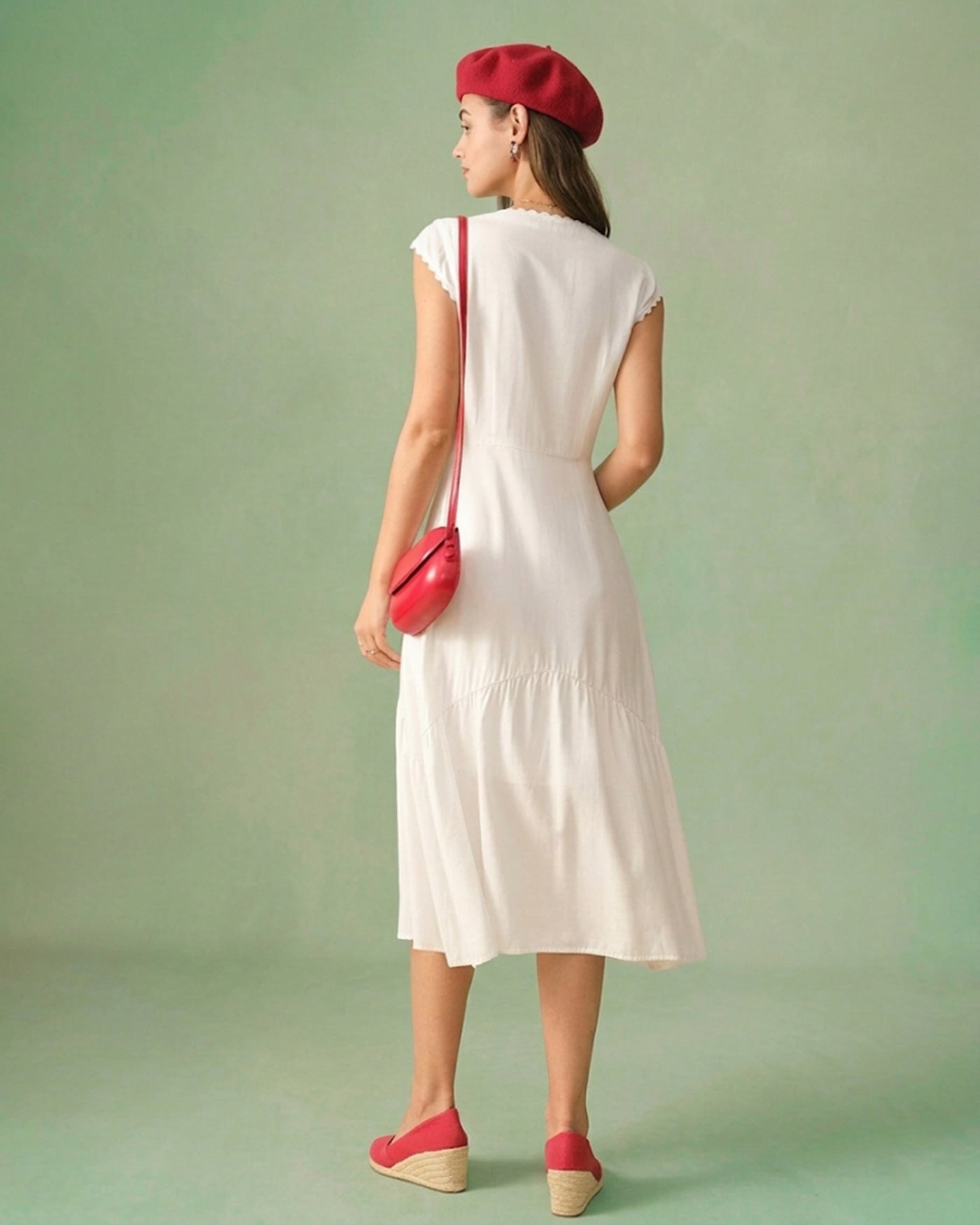 Vestido Midi Liso com Lapela