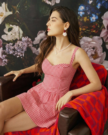 Mini vestido slip xadrez vermelho com decote em coração