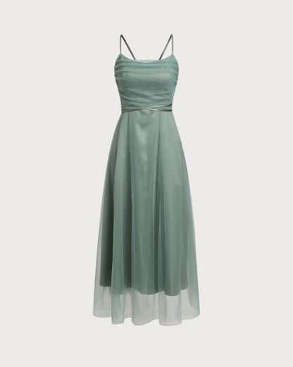Vestido midi slip fluido em tule verde