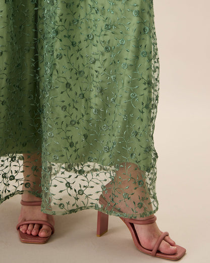 Vestido Slip Longo em Tule com Bordado Verde