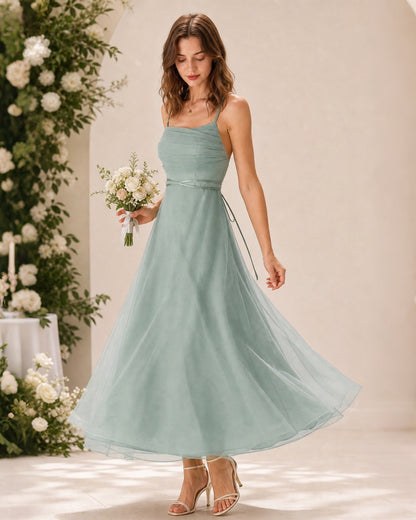 Vestido midi slip fluido em tule verde