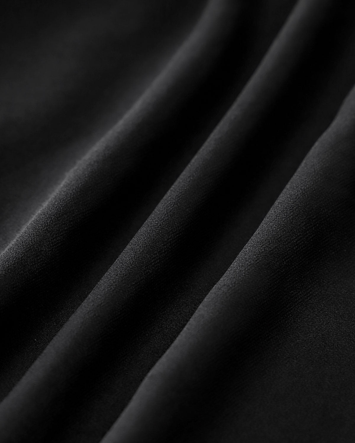 Vestido longo de chiffon com decote coração — Preto