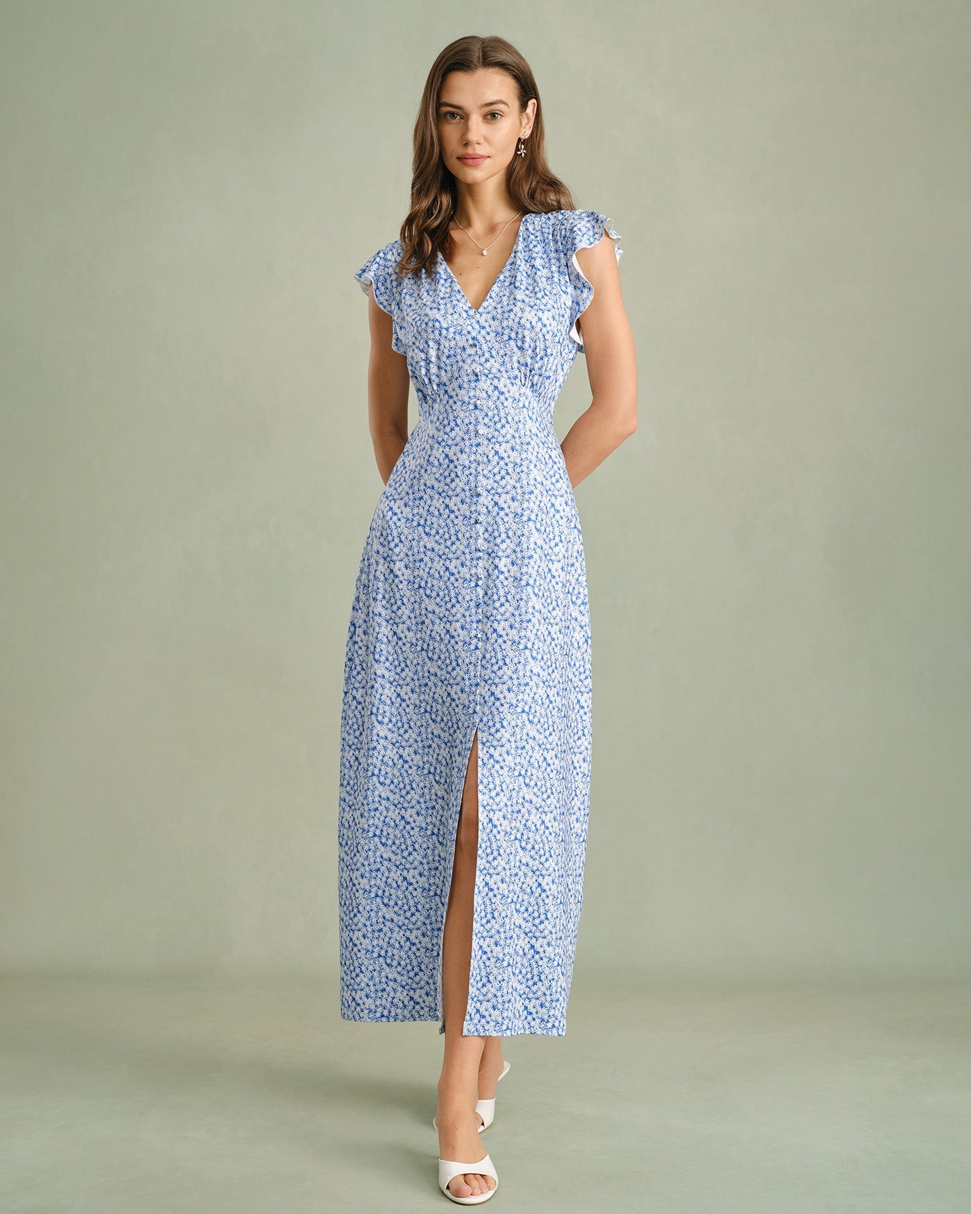 Vestido longo floral azul com decote em V e detalhe de amarração