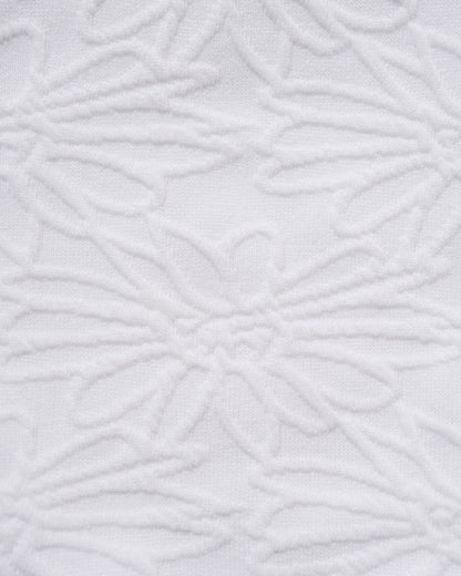 Conjunto de biquíni branco texturizado com top cortininha triangular de amarração no pescoço