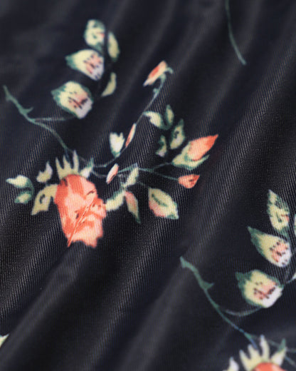 Conjunto de biquíni com aro e estampa floral azul-marinho