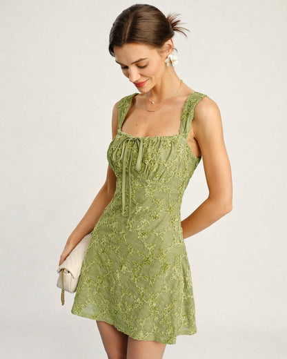 Mini vestido floral em tule verde
