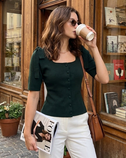 Cardigan de tricô verde com decote quadrado e laço