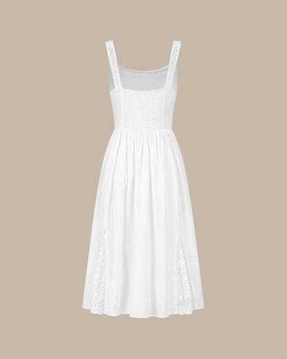 Vestido Midi Branco com Recortes em Renda e Franzidos