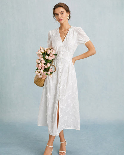 Vestido midi branco com mangas bufantes e bordados