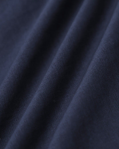 Vestido midi azul marinho com bolso e manga curta
