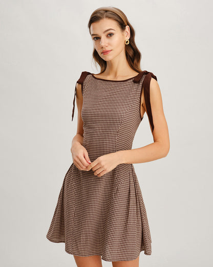 Minivestido xadrez vichy marrom com alças de amarrar