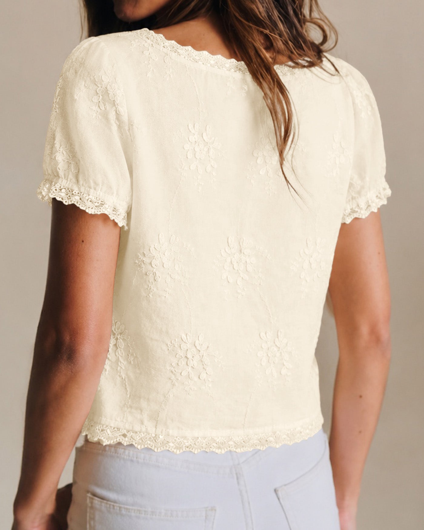 Blusa com decote quadrado, renda e estampa floral — Damasco