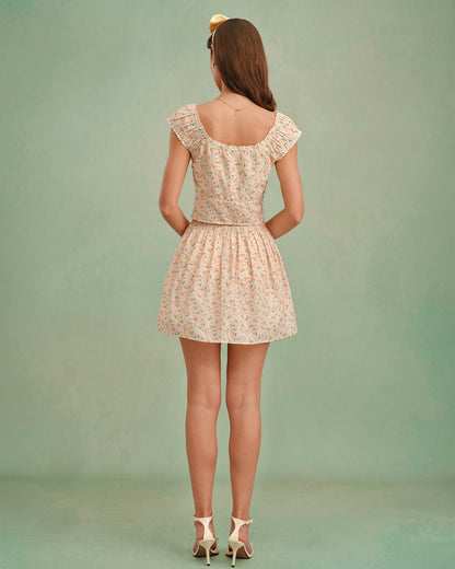 Blusa floral amarela com decote quadrado