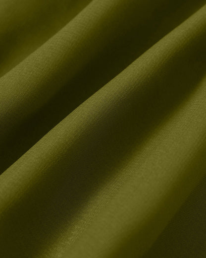 Blusa verde com decote em V e franzidos