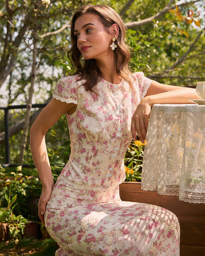 Blusa Rosa com Bordado Floral e Botões