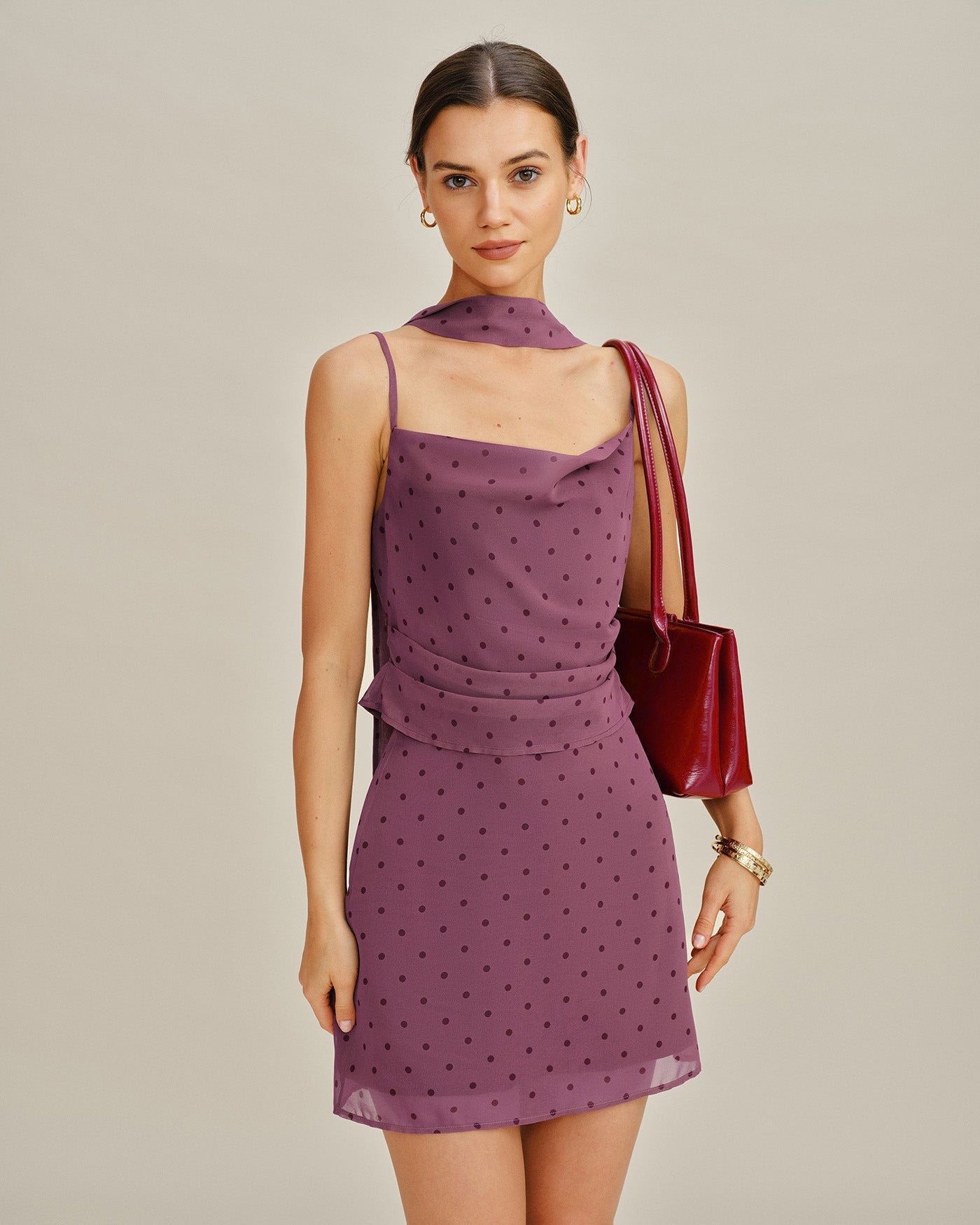 Top cami em chiffon roxo com poás
