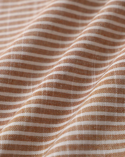 Vestido longo estilo slip listrado laranja com decote coração