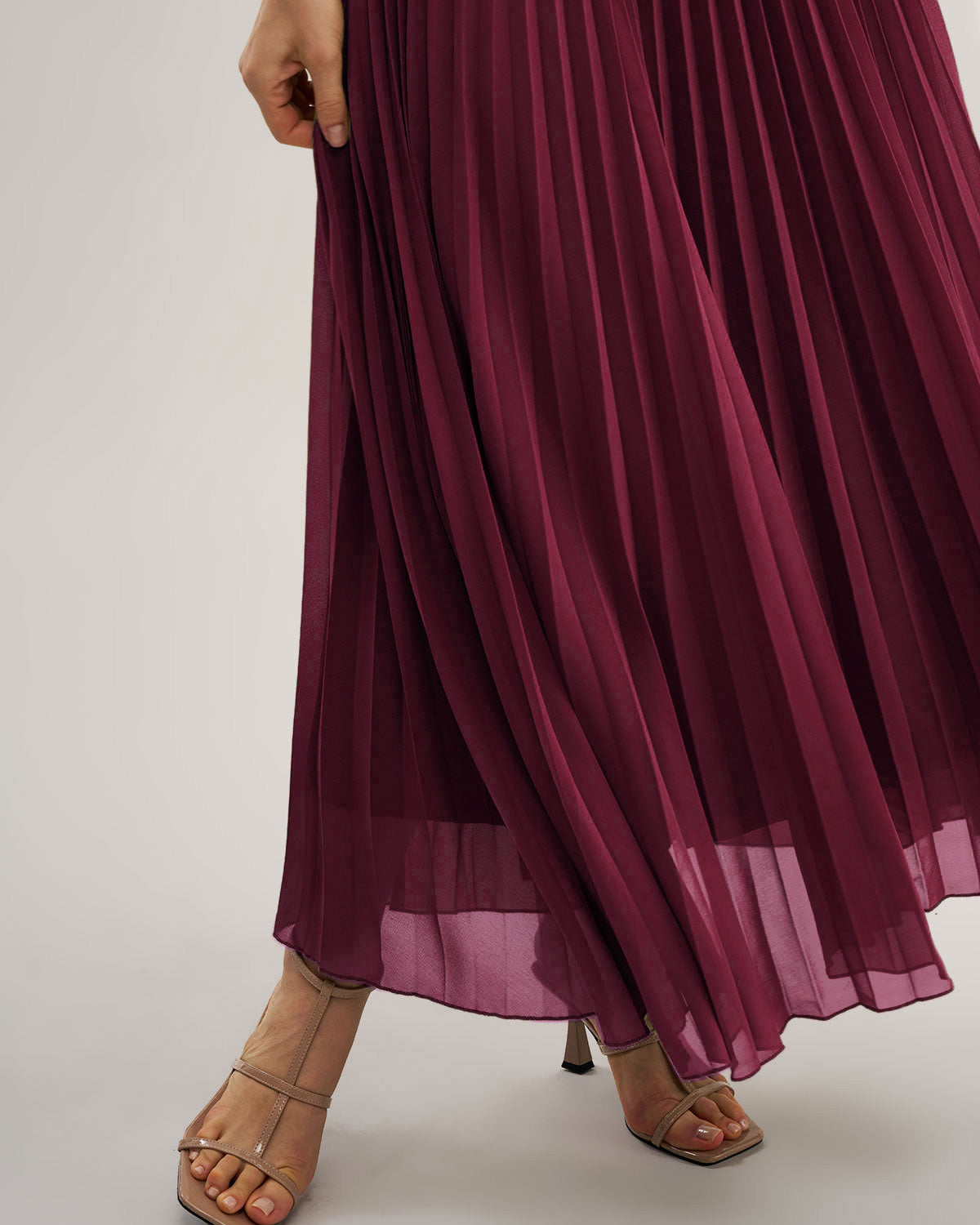 Vestido Longo Fluido com Decote Coração — Vinho