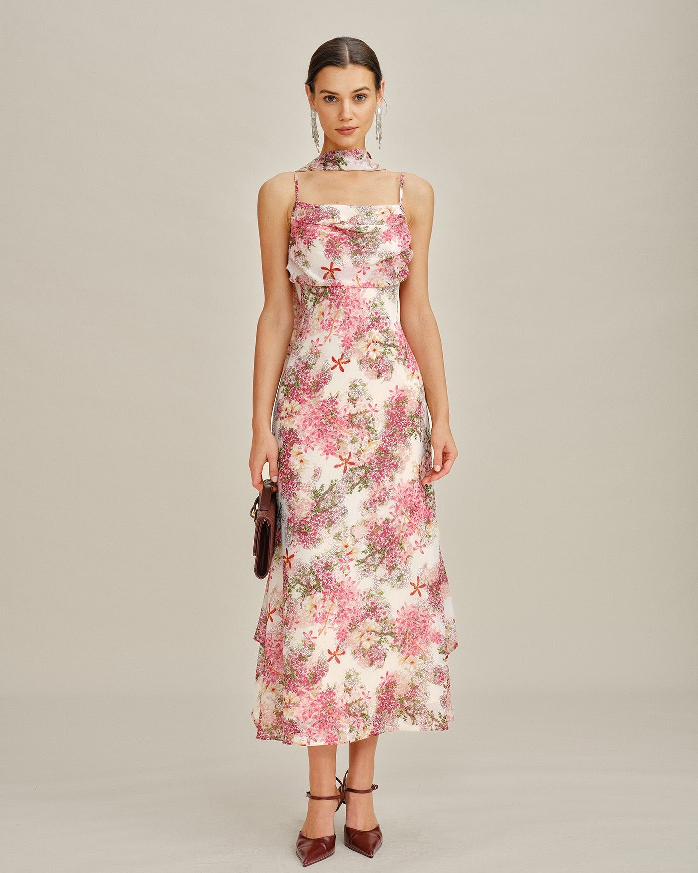Vestido longo slip em chiffon floral rosa