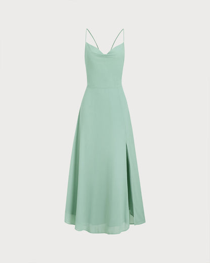 Vestido longo slip verde com corte A e costas à mostra