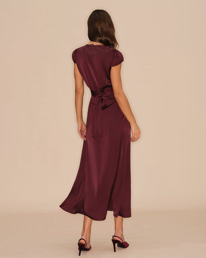 Vestido longo em renda com decote em V — Vinho