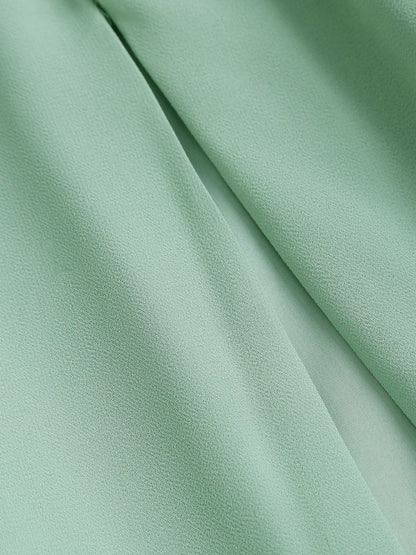 Vestido longo slip verde com corte A e costas à mostra