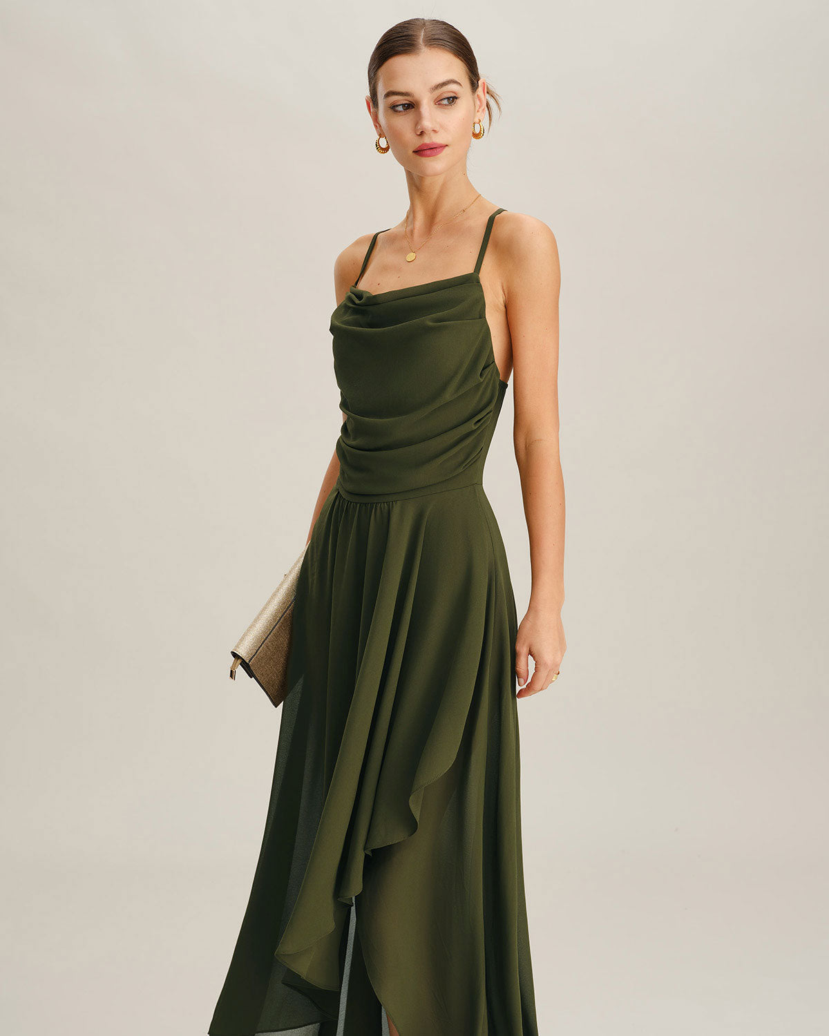 Vestido maxi slip em chiffon verde, corte em A