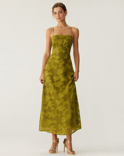 Vestido slip longo floral verde com franzidos e costas à mostra