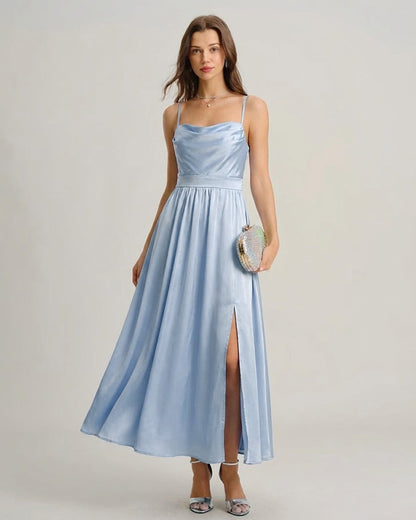 Vestido longo slip de cetim azul com franzidos