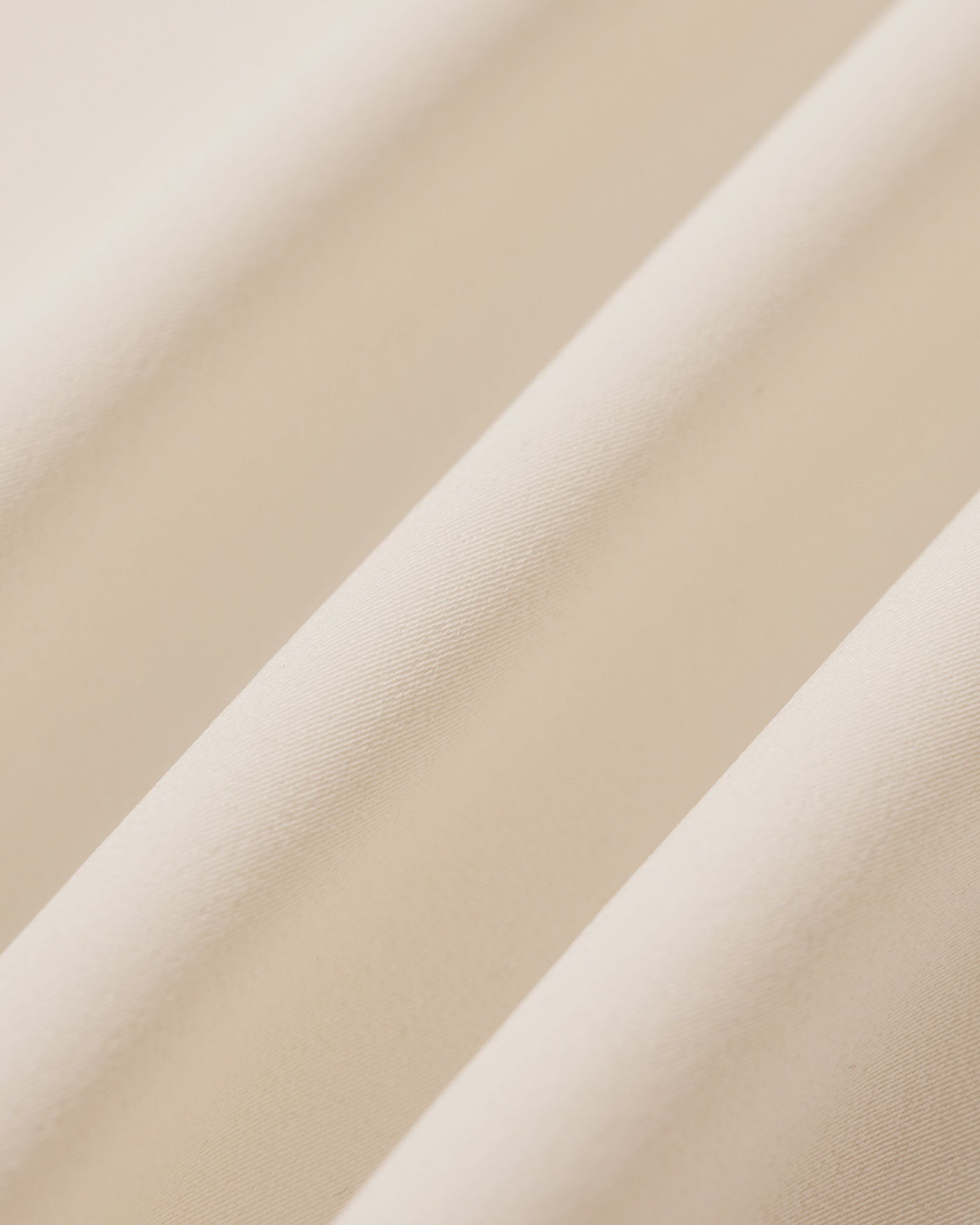 Vestido longo em renda com decote em V — Damasco