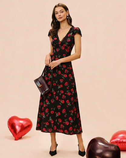 Vestido Longo Floral Preto com Decote em V